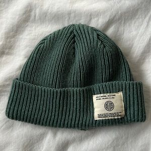 DEUS knit beanie